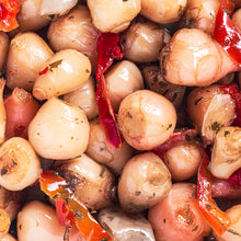 Load image into Gallery viewer, Lampascioni Wild Onions from Puglia (19.4 oz | 550 g)